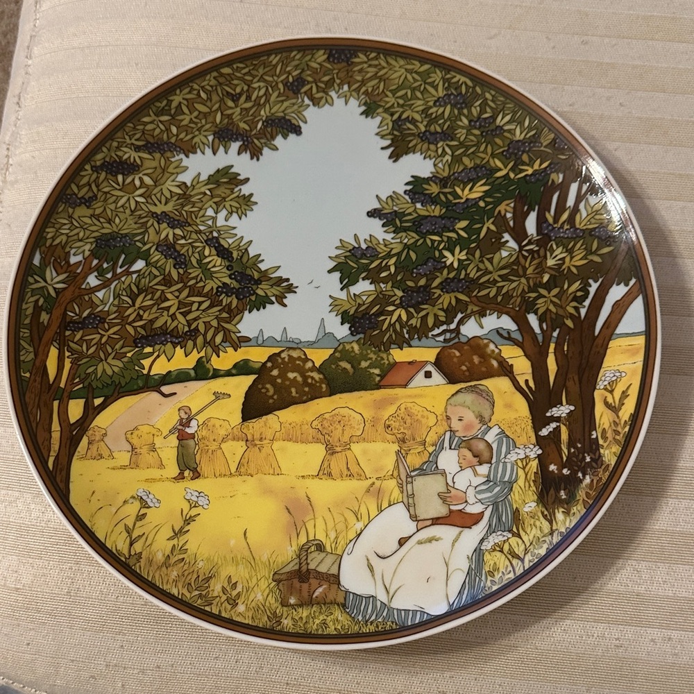 Heinrich Germany Villeroy & Boch "Herbst" Collector Porcelain Decorative Plate